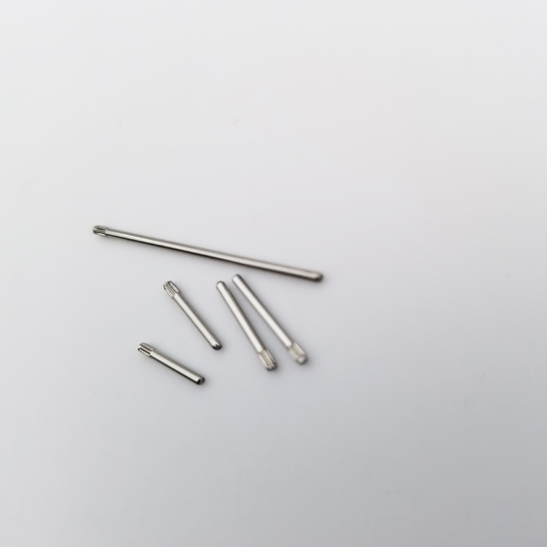 Kit Assortito di 300 Perni a D - Replacement Watch Bracelet recensione e prezzo